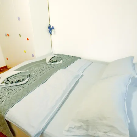 Apartment Luxurious Flores *