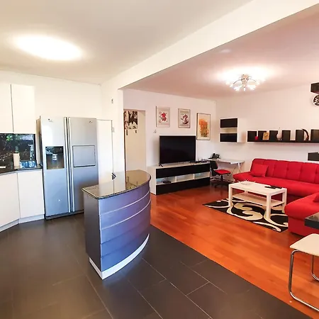 Luxurious Flores Apartment Portoroz